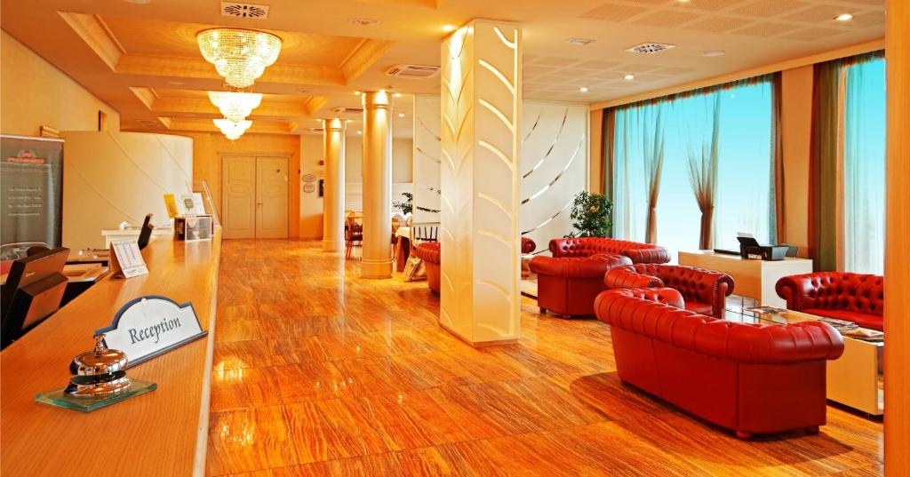 Posezení v ubytování Grand Hotel Forlì