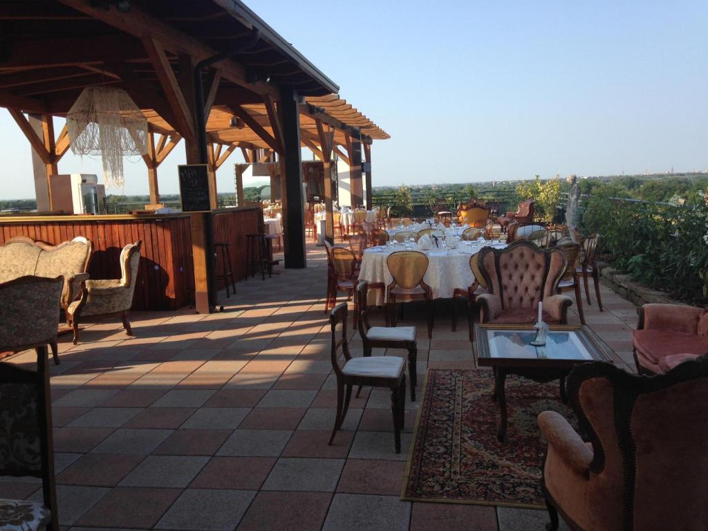 Balkón nebo terasa v ubytování Grand Hotel Forlì
