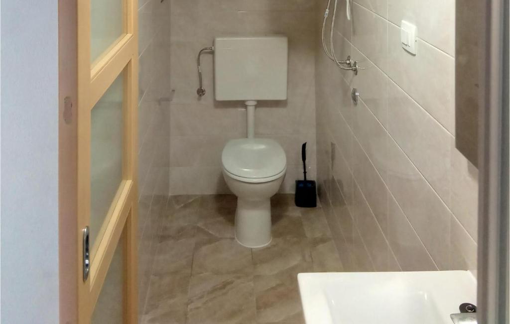 Łazienka w obiekcie Holiday Home Prizba 43