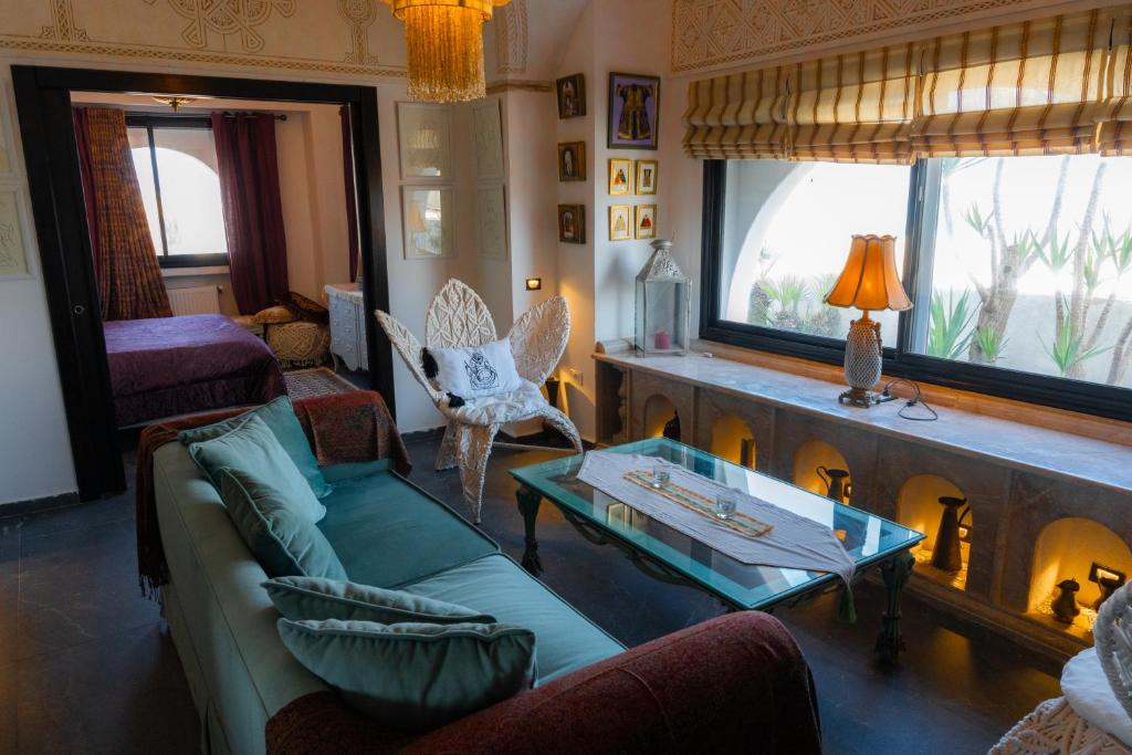 Posezení v ubytování Dar Al Makam - Luxury Experience