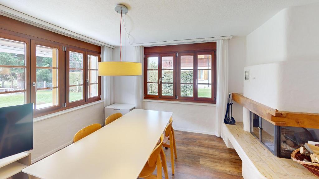 Reka-Ferienanlage Rougemont - Moderne Wohnung Mit Zwei Schlafzimmern