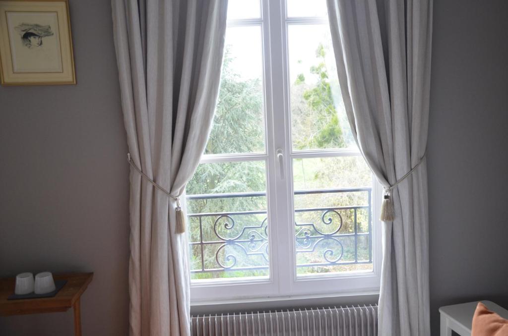 Fotografie z fotogalerie ubytování Chambres d'hôtes du Bas Manoir v destinaci Bretteville-sur-Odon