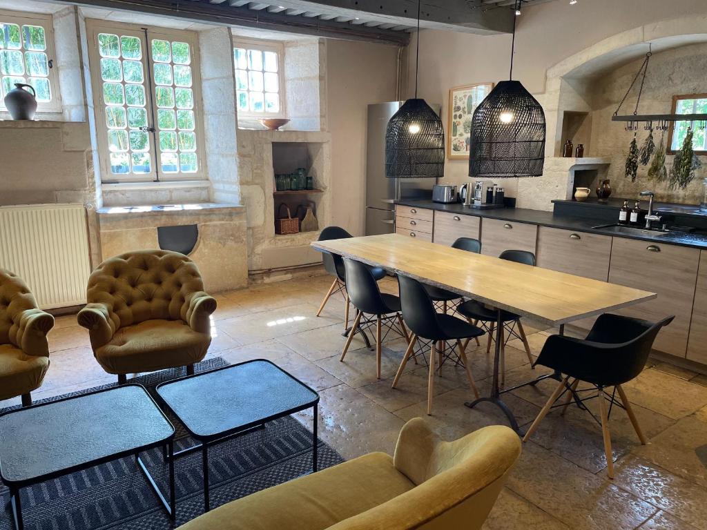 Posezení v ubytování Gîte d'exception - Manoir de Sacquenay