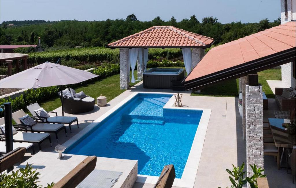 Bazén v ubytování Villa Theo nebo v jeho okolí