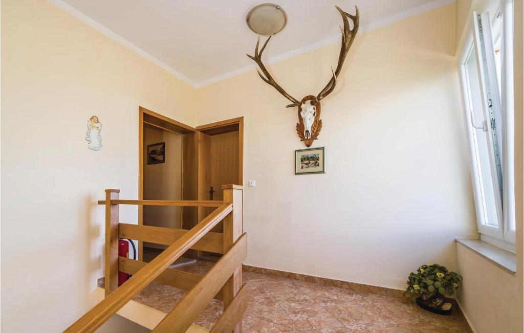 Fotografia z galérie ubytovania Holiday Home Debeljak With Sea View Xiv v destinácii Debeljak