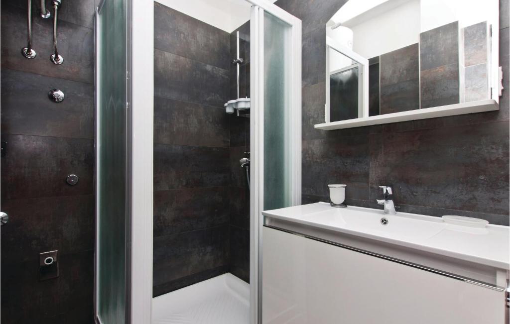 Kúpeľňa v ubytovaní Apartment Kastanjez I