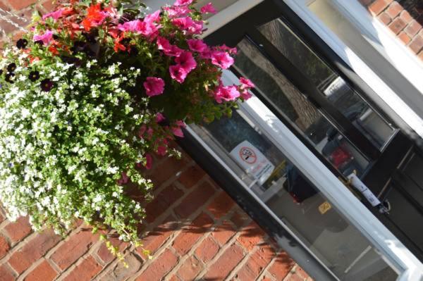 The Westlynne Hotel & Apartments - Resim 20