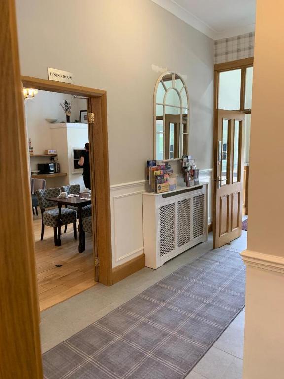 The Westlynne Hotel & Apartments - Resim 5