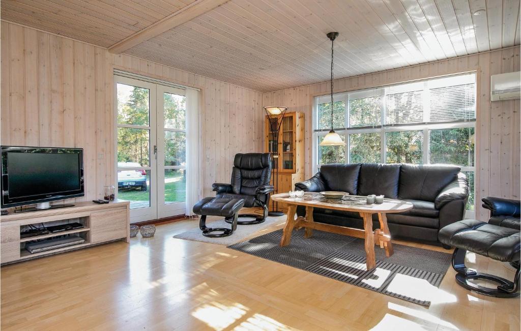 TV a/nebo společenská místnost v ubytování Holiday Home Egelunden Ka Denmk