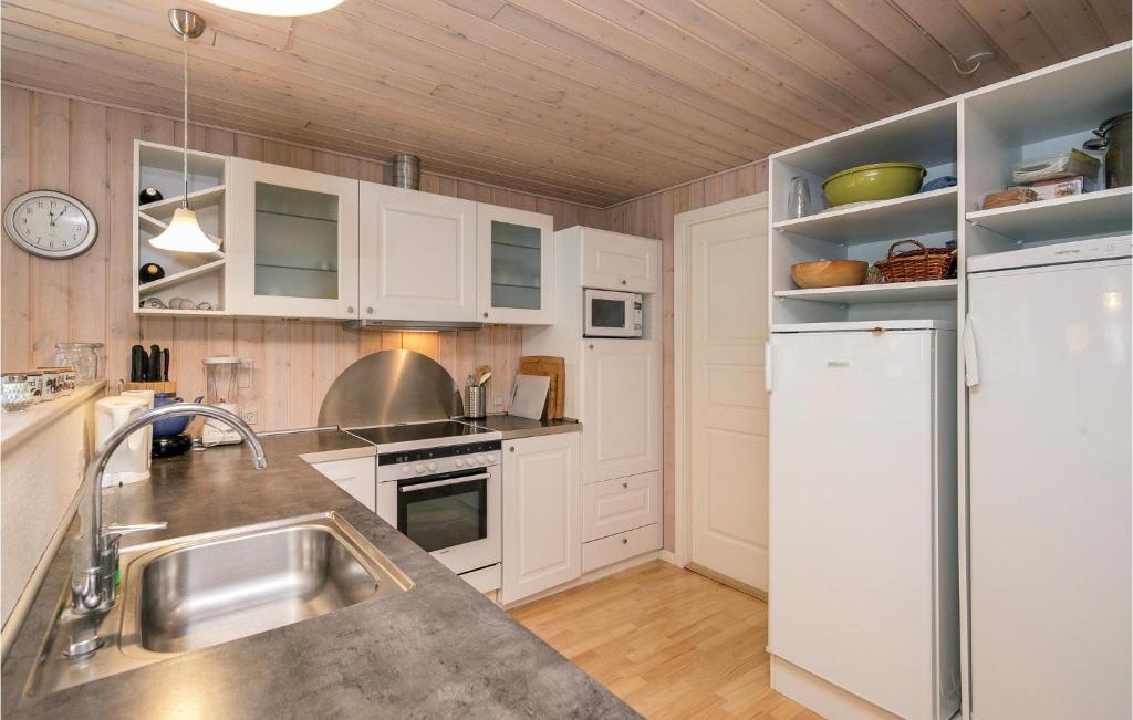 Kuchyň nebo kuchyňský kout v ubytování Holiday Home Egelunden Ka Denmk