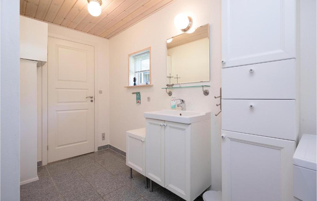 Koupelna v ubytování Holiday Home Egelunden Ka Denmk