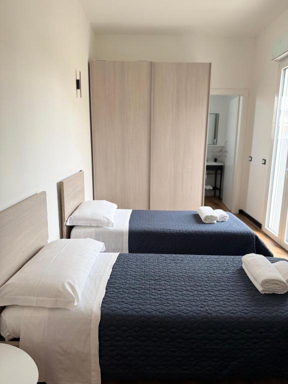 Infinity House - Eleganza Moderna tra Treviso e Venezia - 豪华双人或双床间 - 带阳台