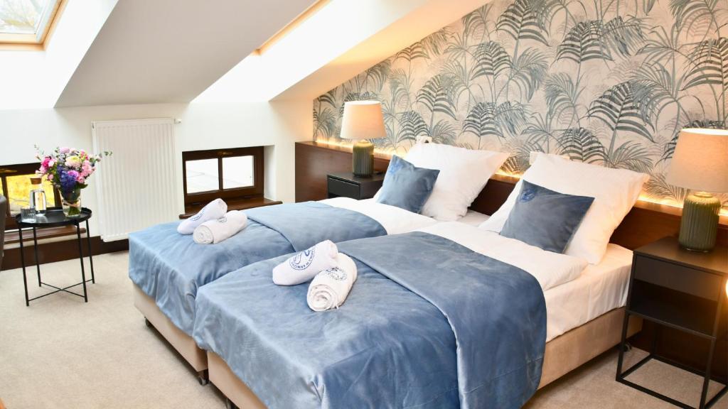 
Double Room - Disability Access
