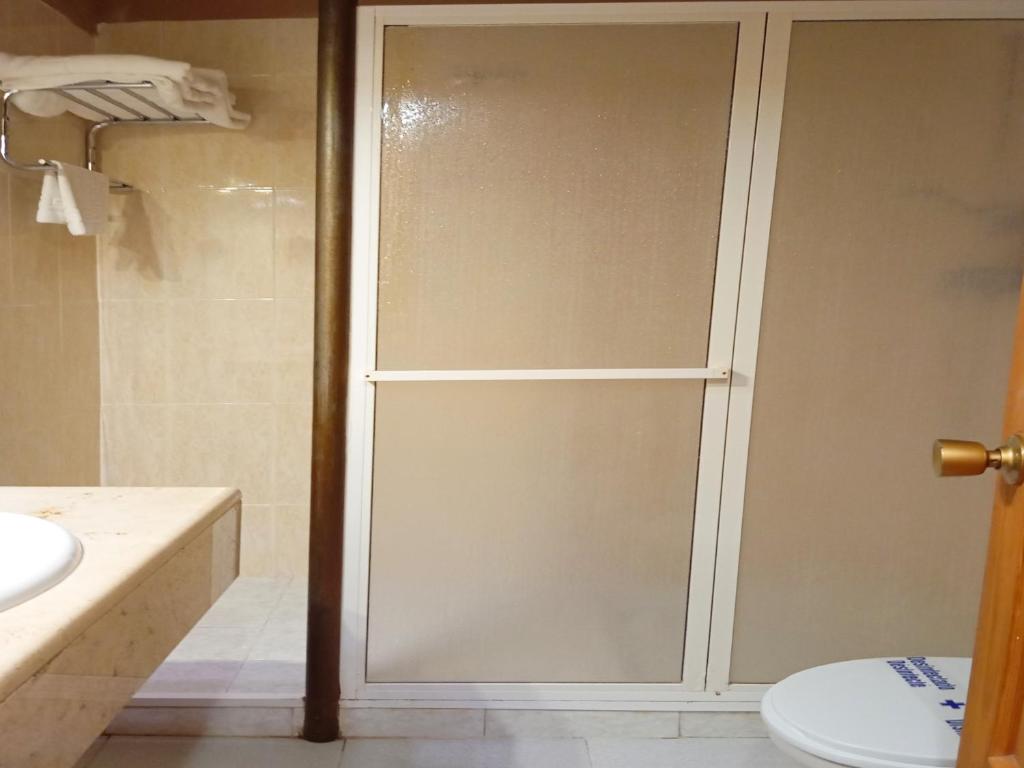 Koupelna v ubytování Hotel La Rueda 3000