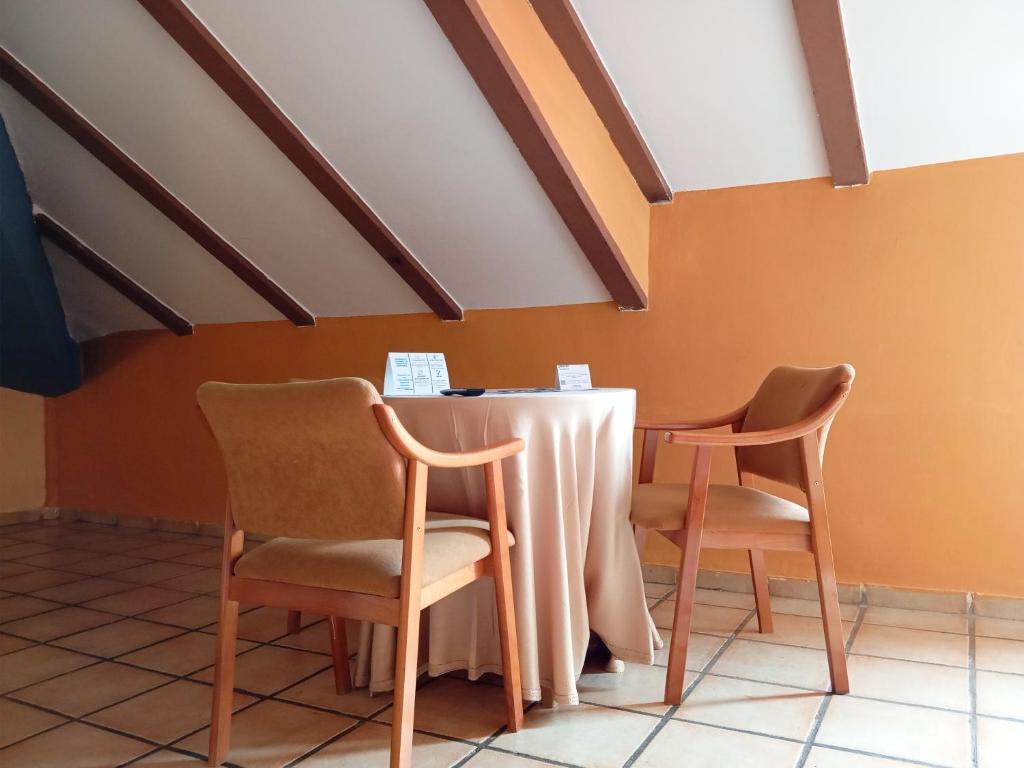 Posezení v ubytování Hotel La Rueda 3000