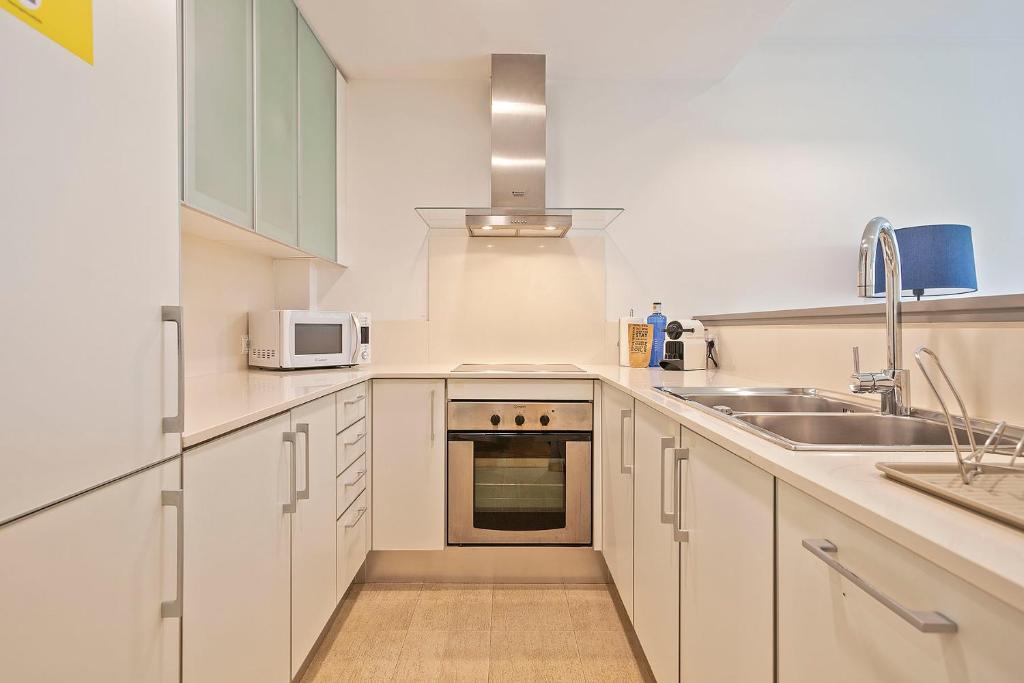 Lugaris Rambla Apartments - 9