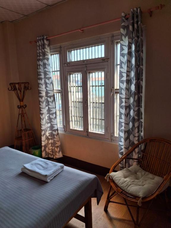 Postel nebo postele na pokoji v ubytování Paris Guest House Airport