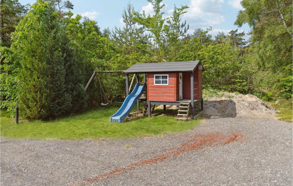 Fotografie z fotogalerie ubytování 2 Bedroom Awesome Home In Hadsund v destinaci Hadsund