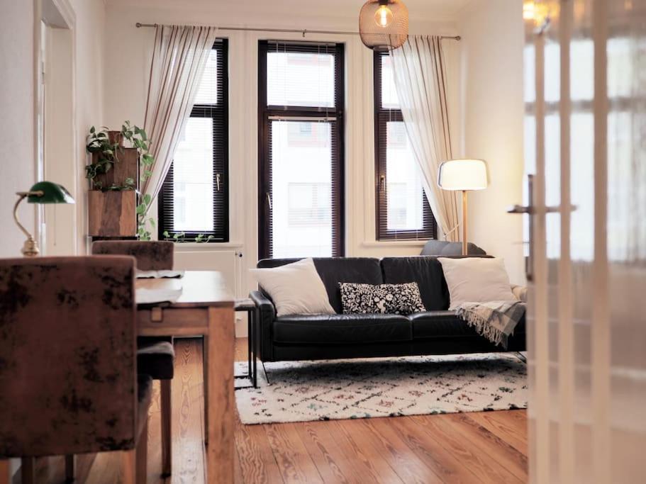Posezení v ubytování Altbauwohnung im Herzen Lübecks