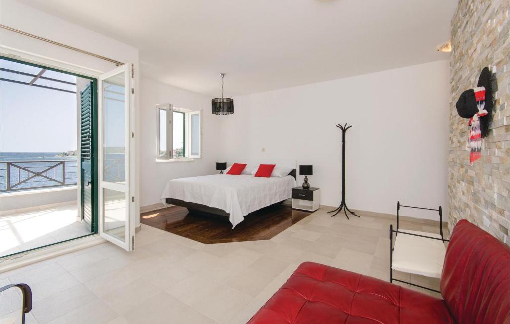 Posteľ alebo postele v izbe v ubytovaní Stunning Home In Sevid With Kitchen