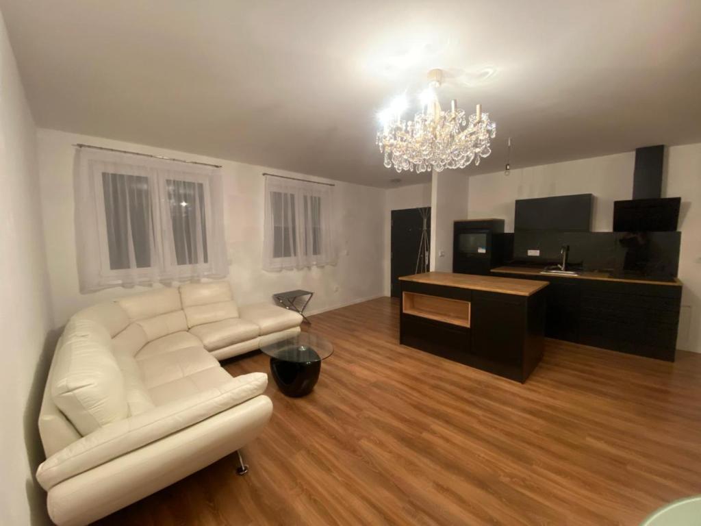 Vienna Luxury Dream Home - 18