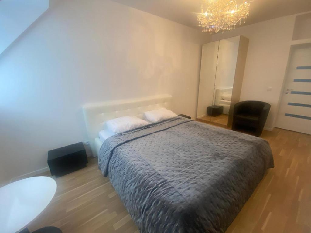 Vienna Luxury Dream Home - 19