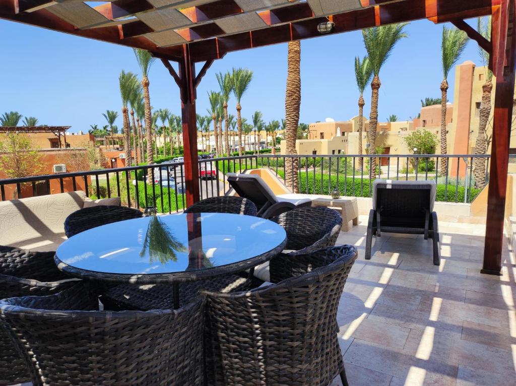 Balkón nebo terasa v ubytování Chalet Stella Makadi Beach 5*