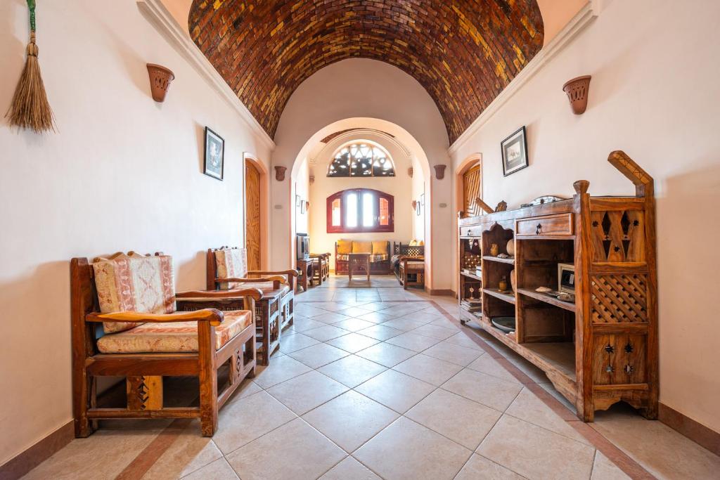 Posezení v ubytování villa al diwan luxor