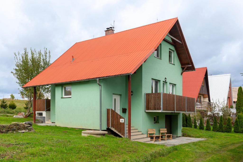 Budova, kde se prázdninový dům nachází