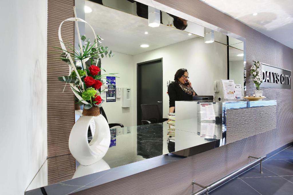 Appart'hôtel Odalys City - Marseille Prado - Resim 15