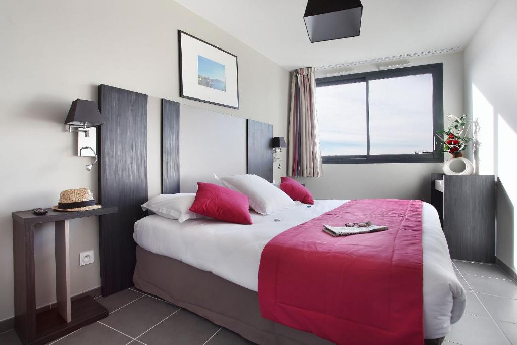 
Standard Studio (2 Adults)
