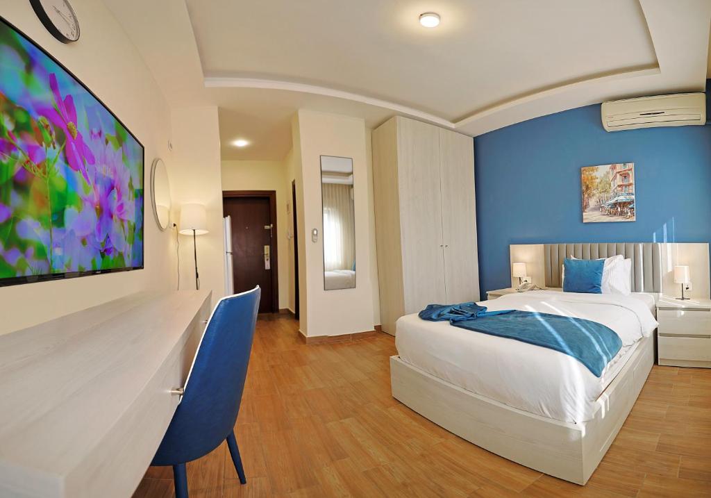 Postel nebo postele na pokoji v ubytování 46 Serviced Apartments