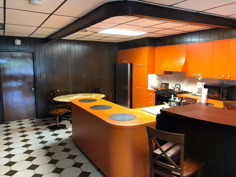 Kuchyň nebo kuchyňský kout v ubytování Hoboken! The Cozy Mandarin! Entire Unit , Castle Point Neighborhood!