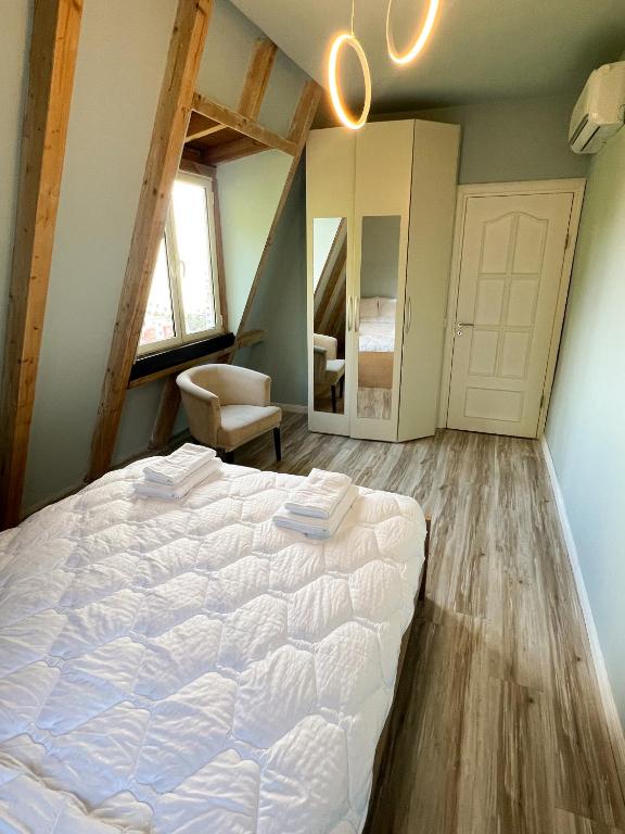 Postel nebo postele na pokoji v ubytování Sea View Apartments