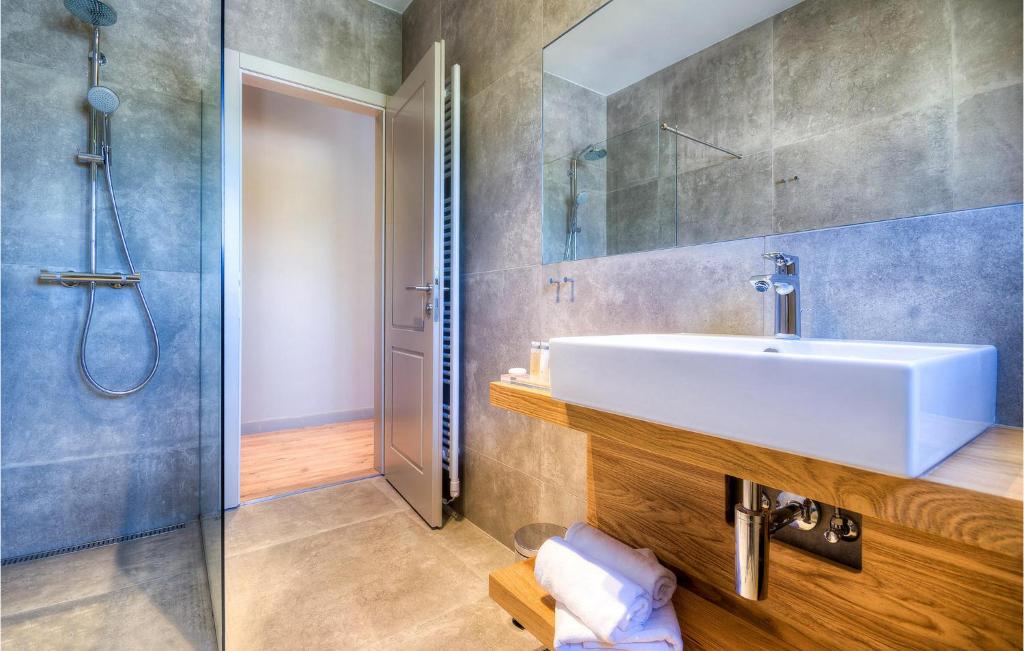 Koupelna v ubytování Villa Tena