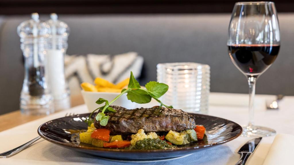 Holiday Inn Eindhoven Centre by IHG - Resim 8