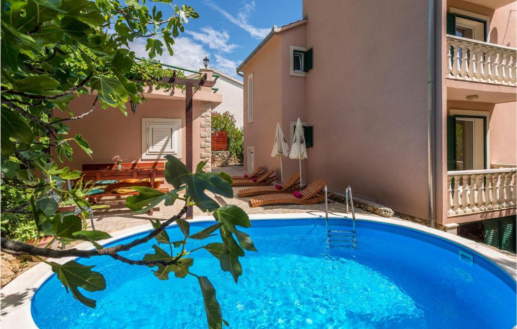 Bazén v ubytování 4 Bedroom Cozy Home In Medici nebo v jeho okolí