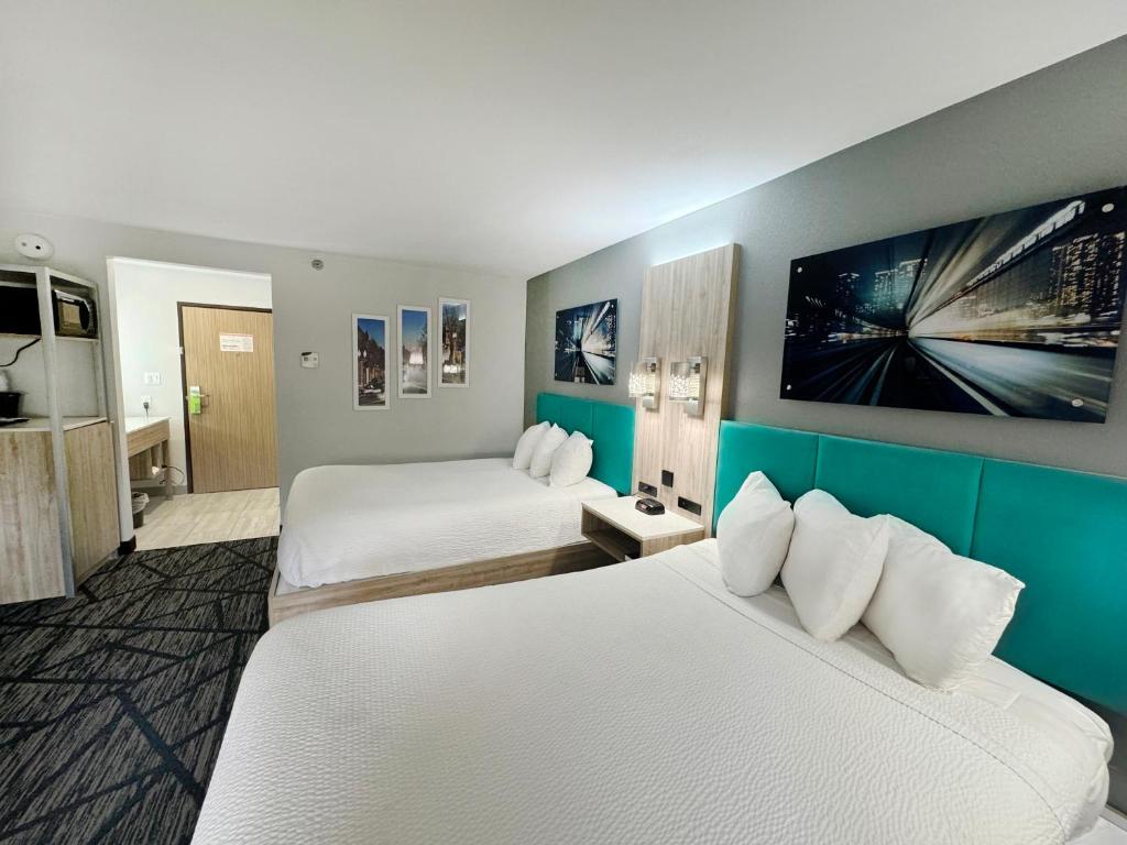 La Quinta by Wyndham Nashville Franklin - Queen Room With Two Queen Beds - Non-Smoking