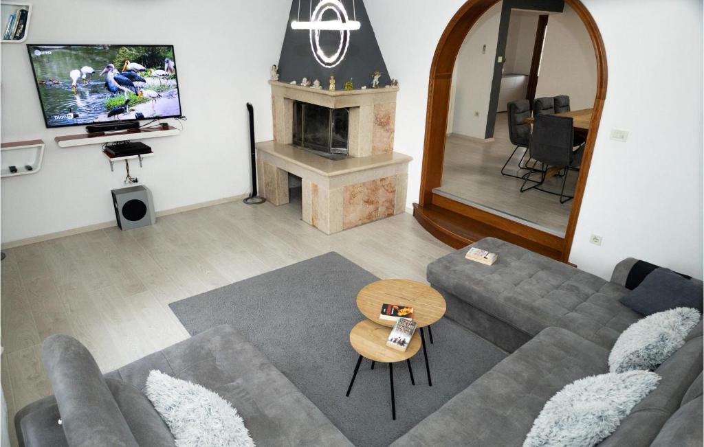 Villa Ana Istra - Three-Bedroom Holiday Home