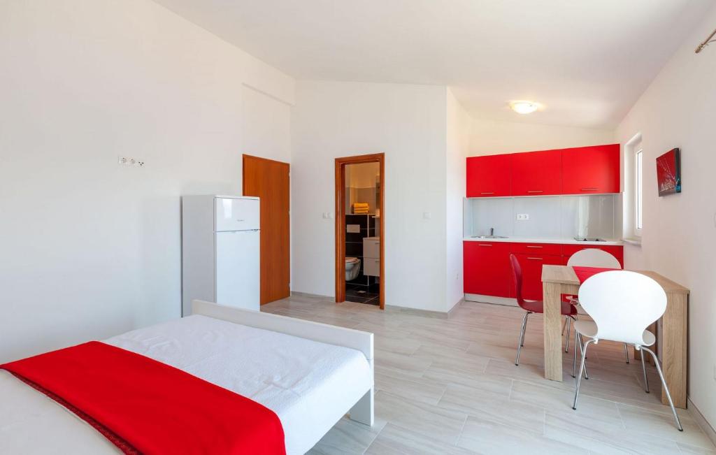 Posteľ alebo postele v izbe v ubytovaní Apartments Ana