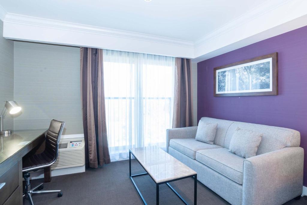 Sandman Signature Kamloops Hotel - Resim 38