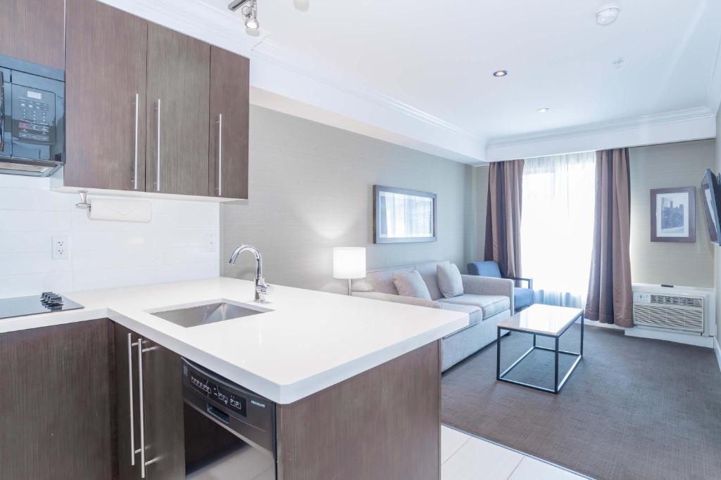 Sandman Signature Kamloops Hotel - Resim 27