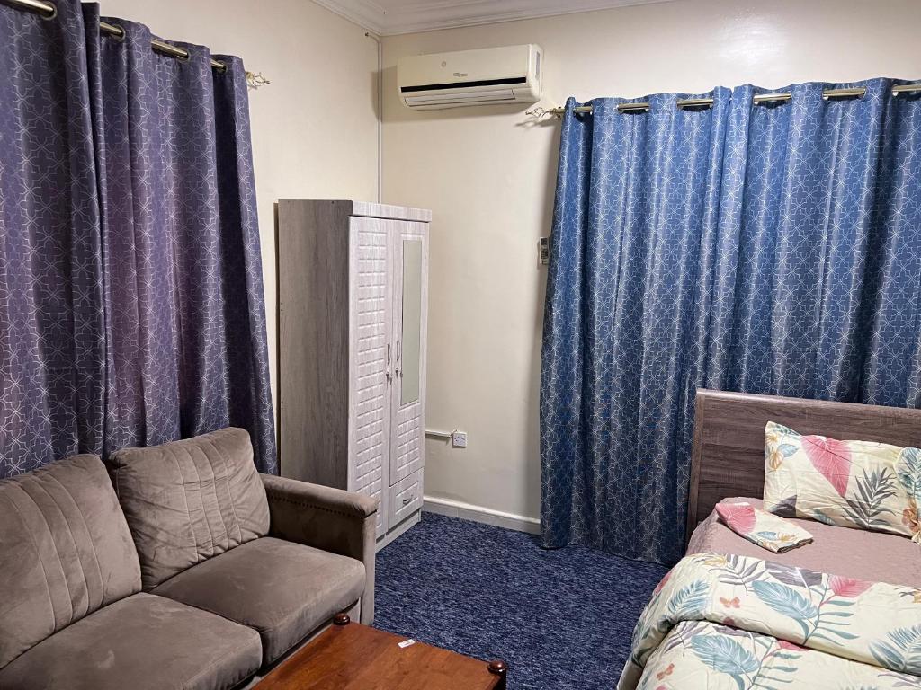 Χώρος καθιστικού στο Kings Business Suite