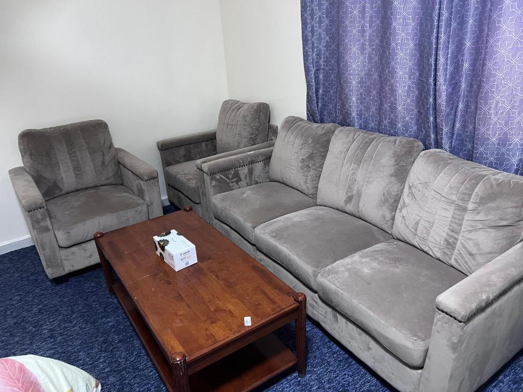 Χώρος καθιστικού στο Kings Business Suite