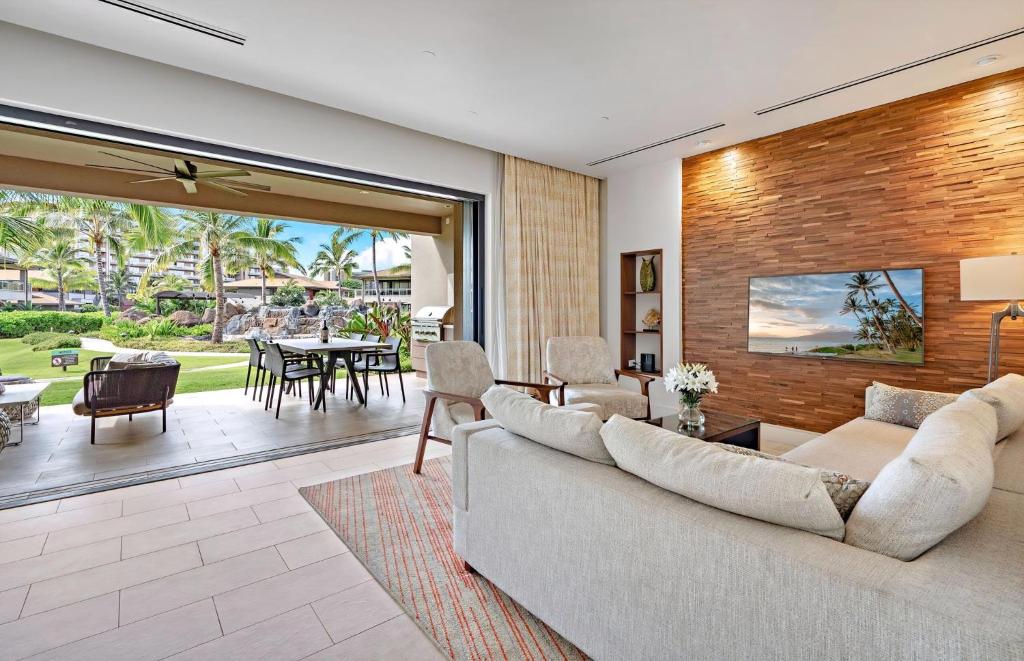 Posezení v ubytování Luana Garden Villas By Maui Resort Rentals
