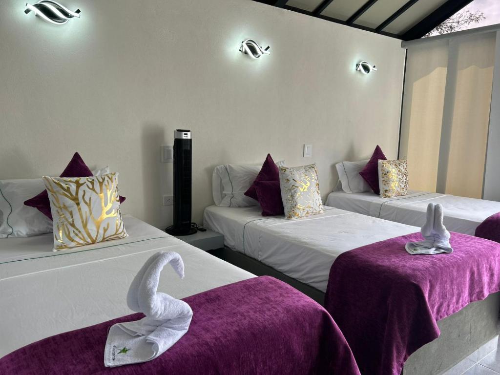 Postel nebo postele na pokoji v ubytování STAR CENTER Hotel Boutique