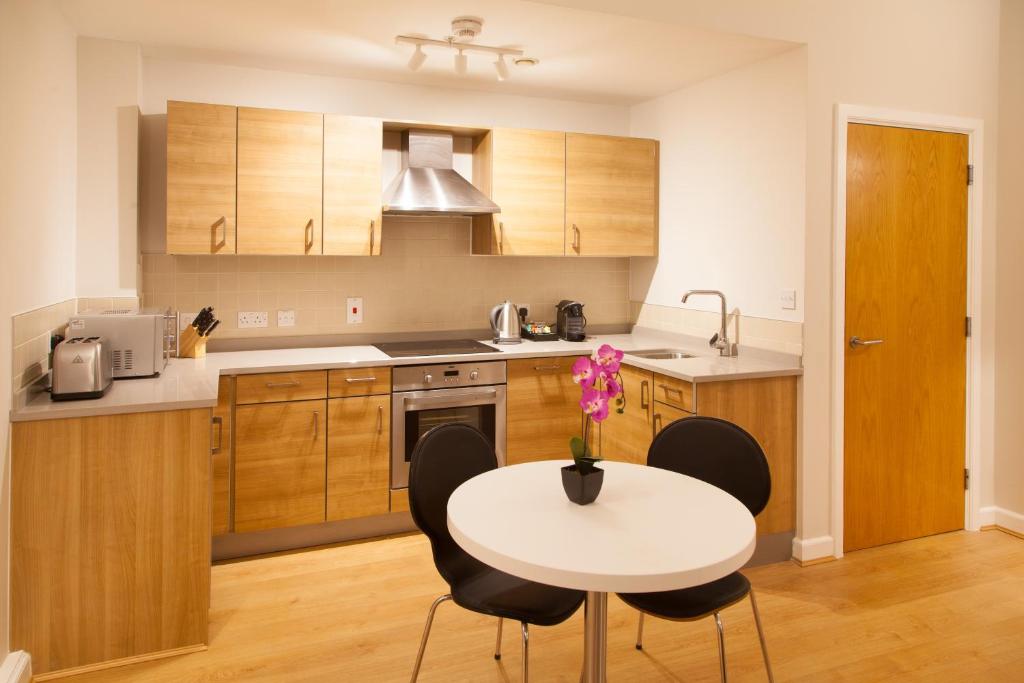 PREMIER SUITES PLUS Glasgow George Square - 