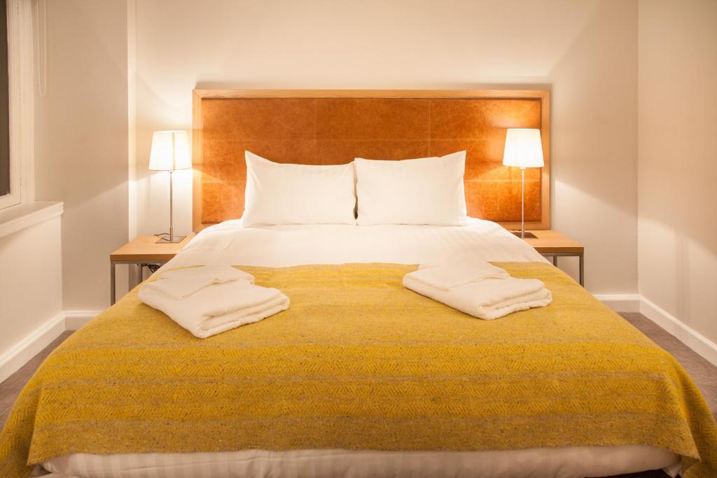 PREMIER SUITES PLUS Glasgow George Square - Two-Bedroom Suite