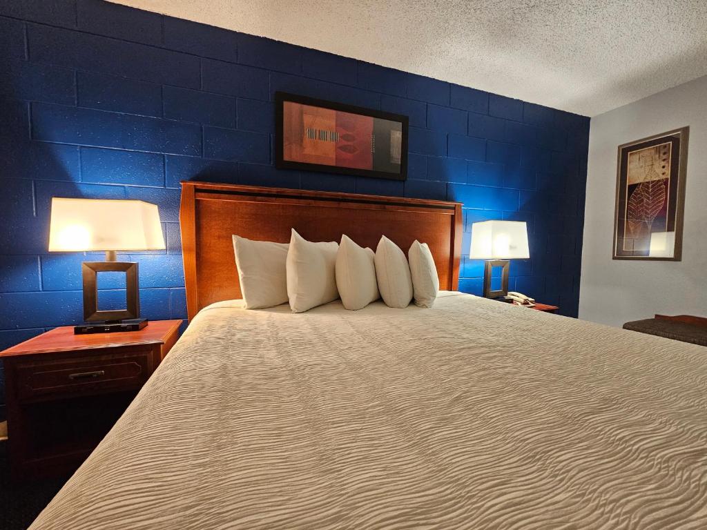 1st Choice Inn of Rawlins - Housity