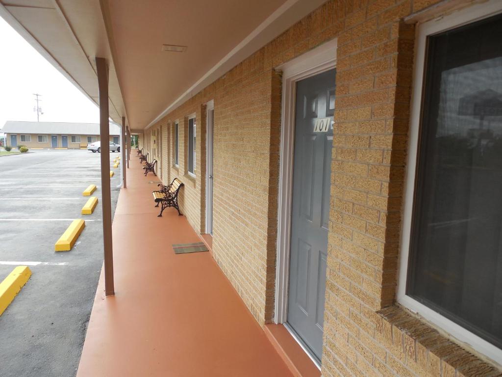 River Heights Motel - 王室 - 吸烟